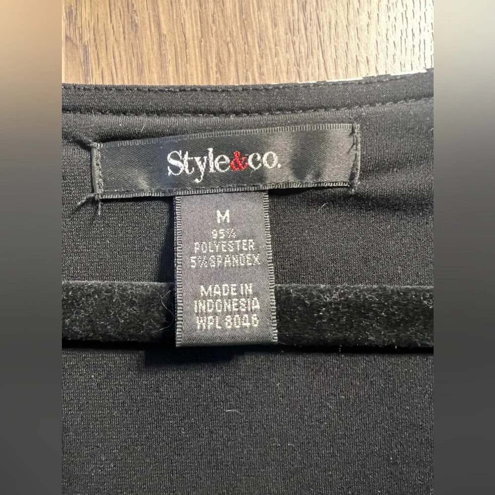 Style & Co. Black And White Printed Studded Tunic Shirt Top Size Medium - Picture 4 of 4